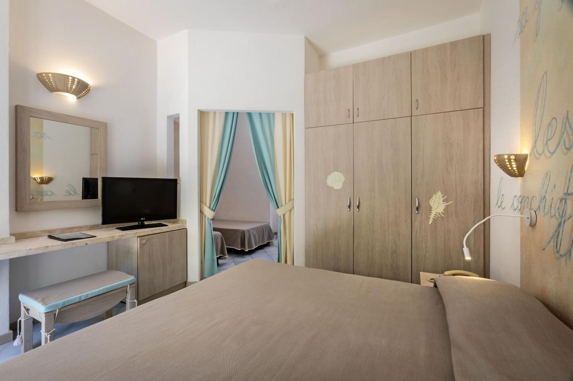 סנטה טרזה גאיורה Hotel Corallaro מראה חיצוני תמונה